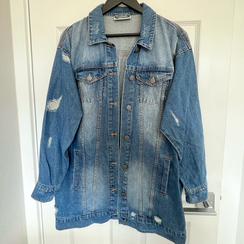 Noisy May Oversized Distressed Denim Jacket